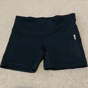 Lululemon black bike shorts
